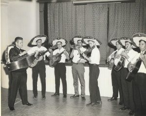 The original members of Mariachi Los Changuitos Feos.