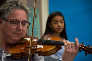 David Gill teaching at Davis mariachi summer camp