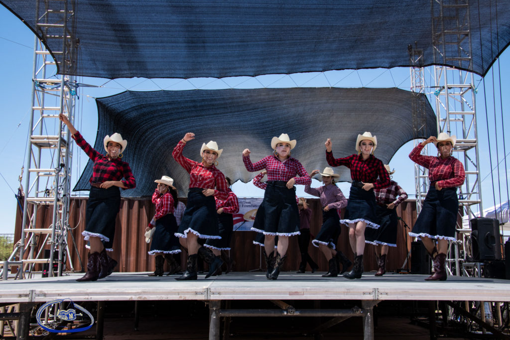 Ballet Folklorico Tapatio