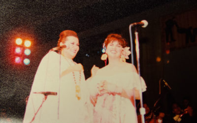 Lola Beltrán and Linda Ronstadt